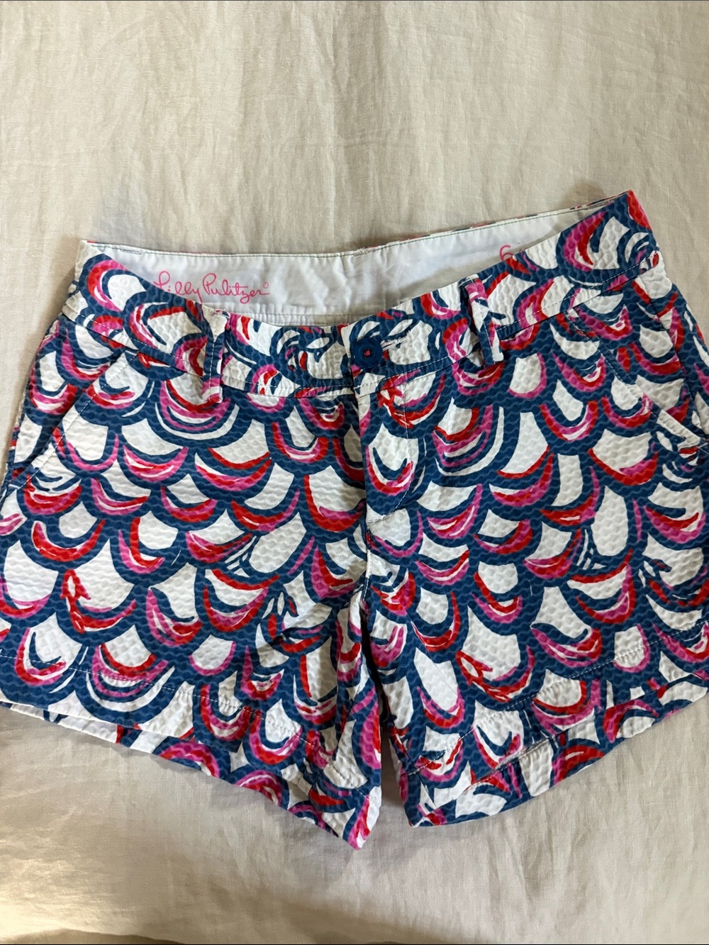 Lilly Pulitzer White Navy Pink Scallop Print Quilted Shorts